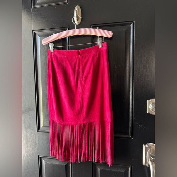 Neiman Marcus Cusp Burgundy Suede Fringe Skirt Size XS - Picture 13 of 15